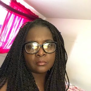 Meet your Posher, Gweneth